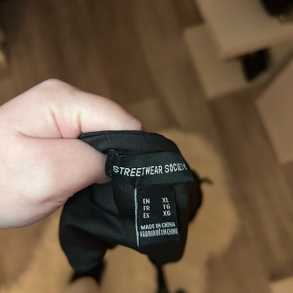 Black night out crop top - Picture 7 of 7